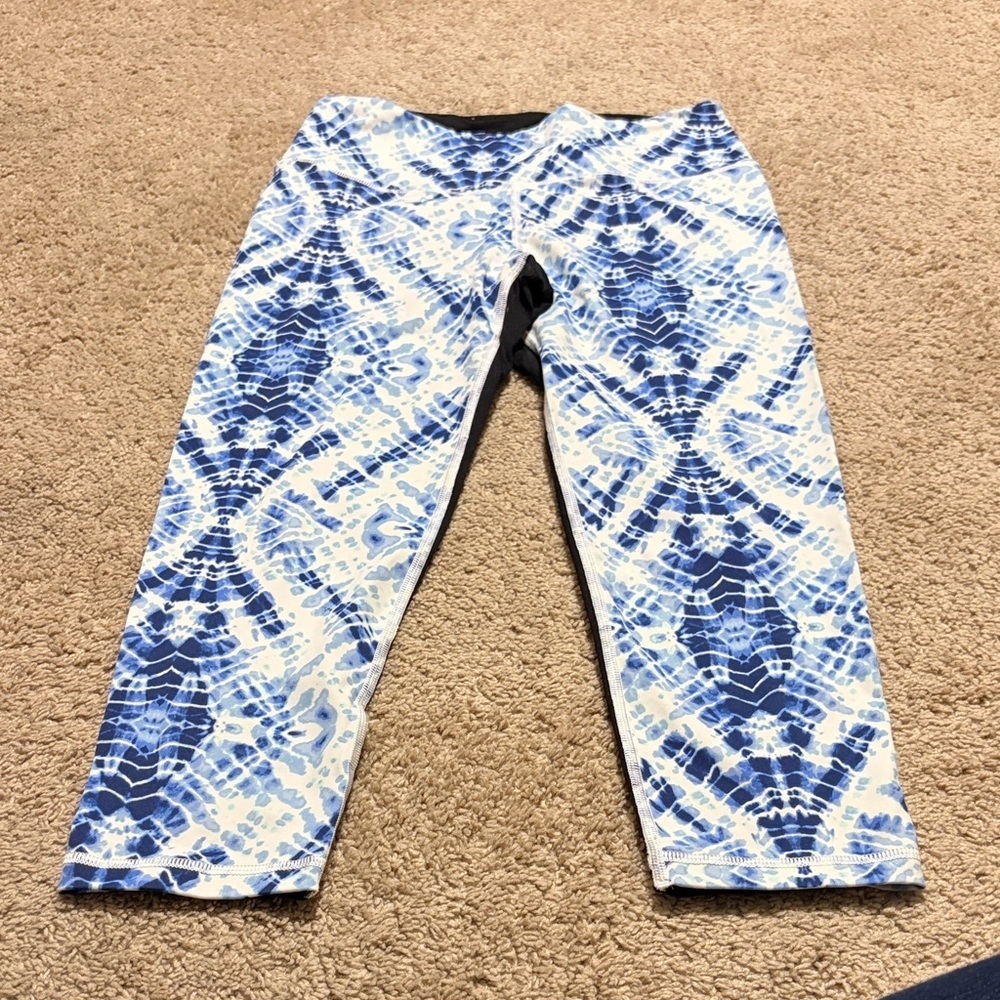 Victoria Secret Knockout Crop Leggings Medium Blue